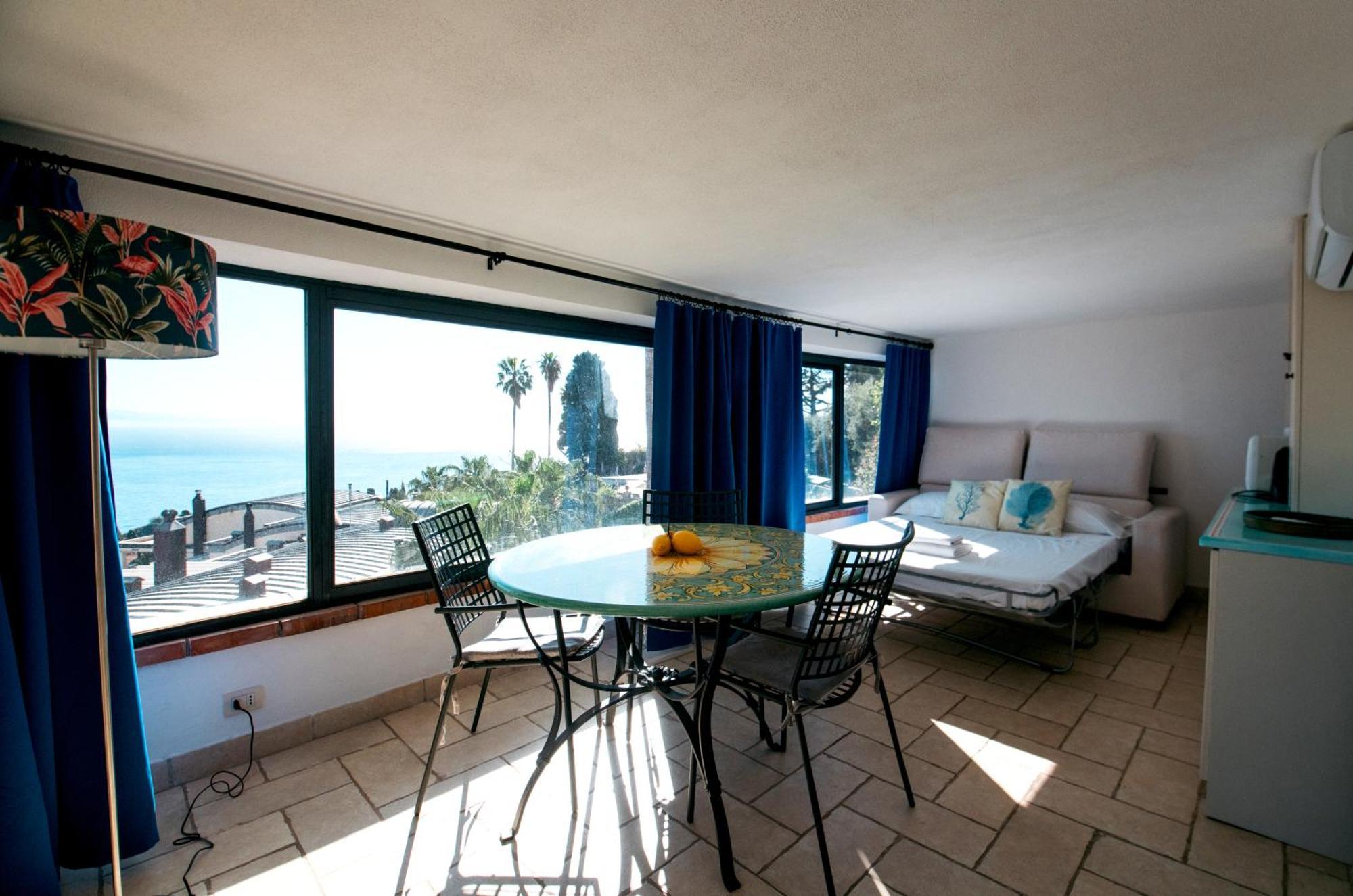 Bayview Apartment - Taormina Holidays Екстериор снимка